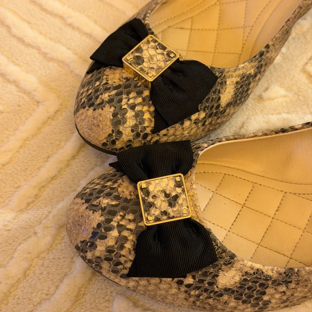 Cole Haan Tali Soft Bow Wedge Pump Snake Print Black Bow Classic Comfort Heel - Picture 9 of 16